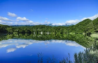 長野県小海町 松原湖と八ヶ岳連峰の絶景
